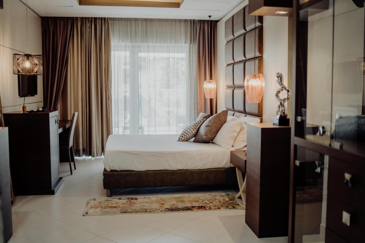 Hotel Niagara Катандзаро Екстериор снимка