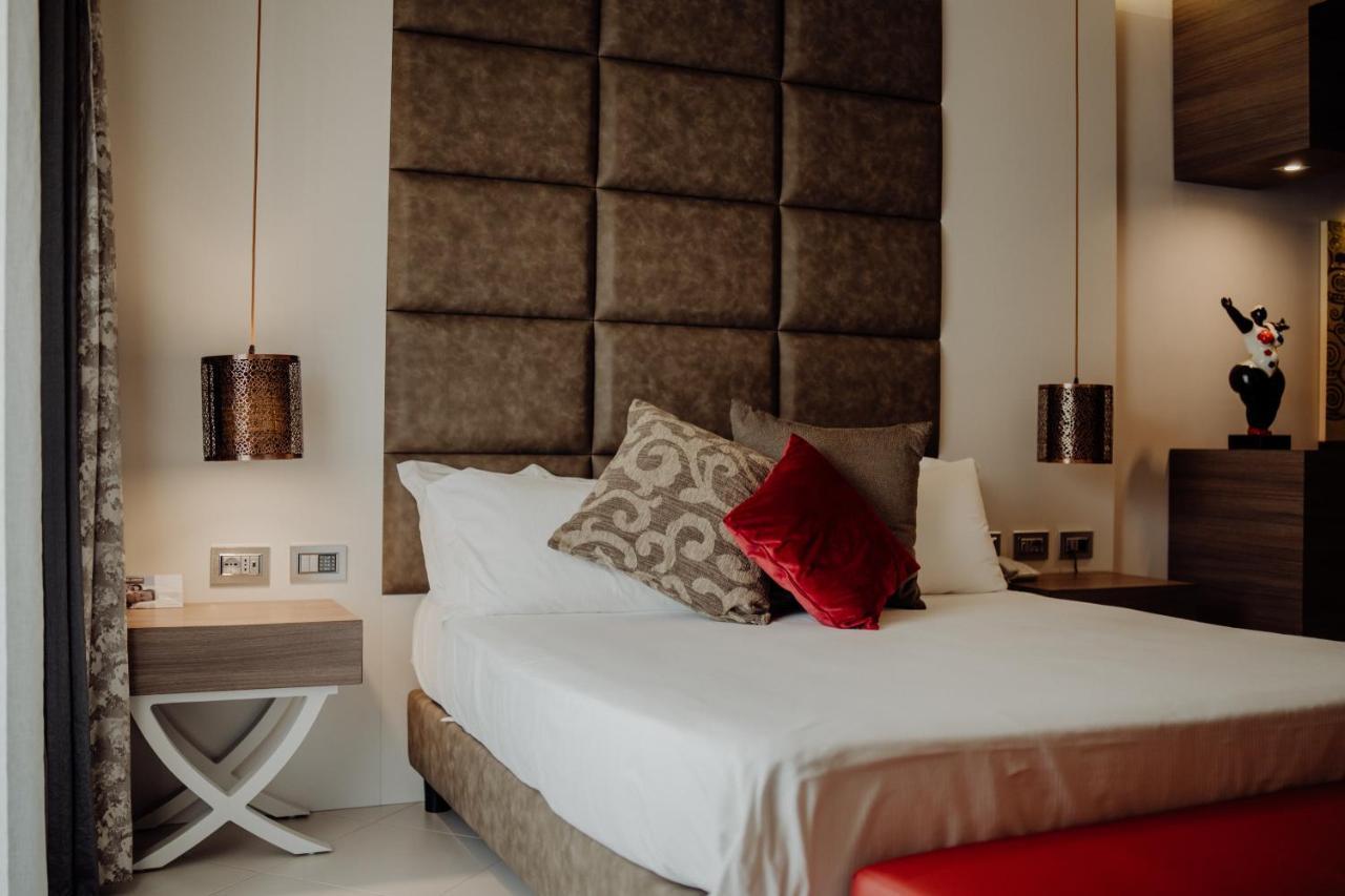 Hotel Niagara Катандзаро Екстериор снимка