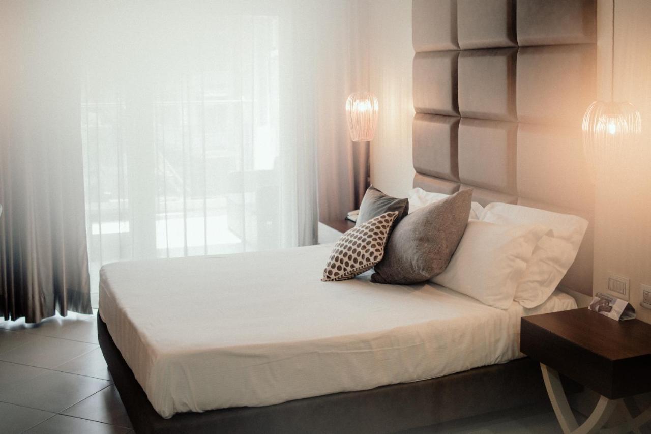 Hotel Niagara Катандзаро Екстериор снимка