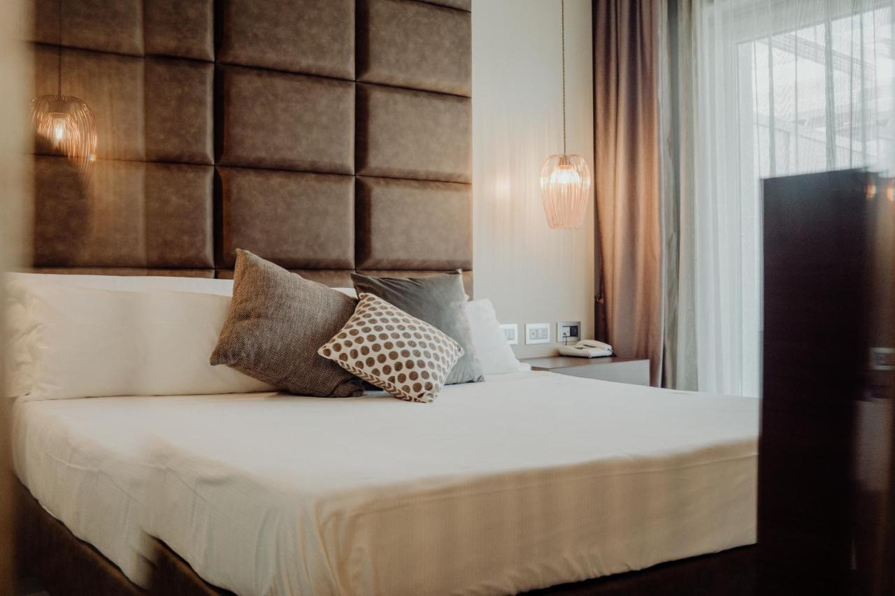 Hotel Niagara Катандзаро Екстериор снимка
