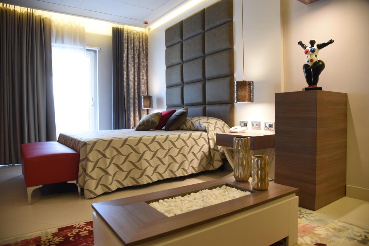 Hotel Niagara Катандзаро Екстериор снимка